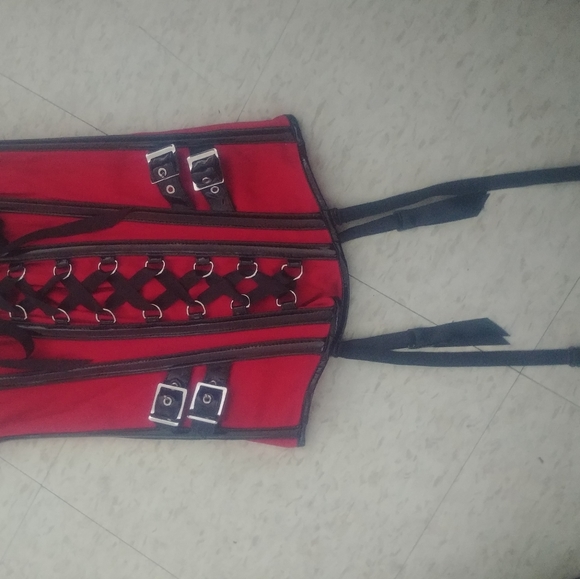 Sexy corset - Picture 3 of 3